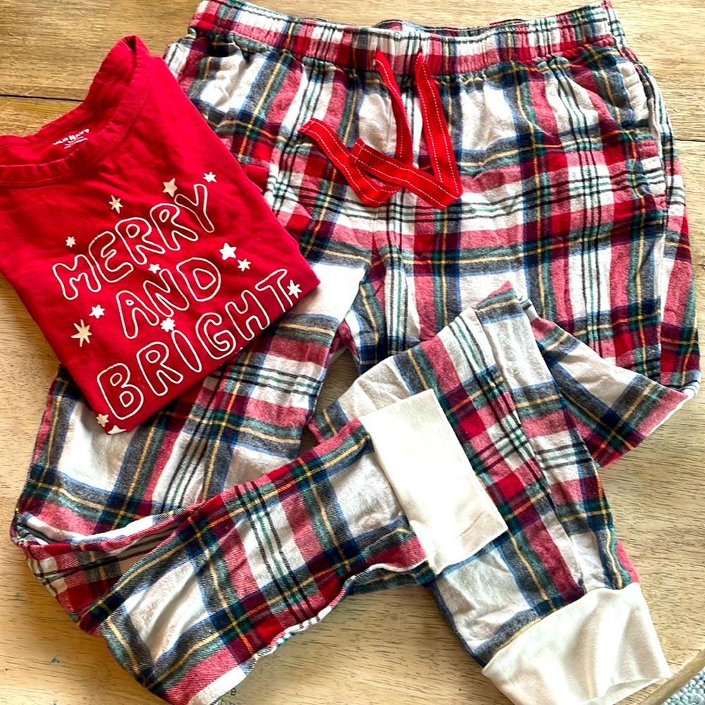 Cute pajama set!